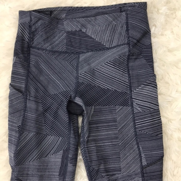 Lululemon Speed Up Crop (21") Etch Hail Midnight - Picture 3 of 6
